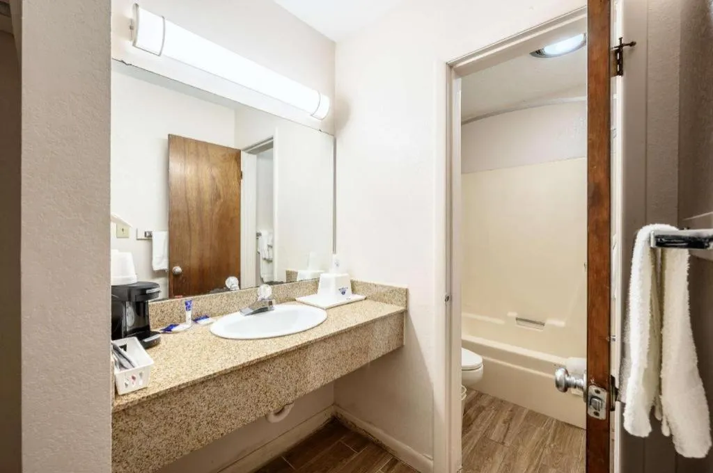 Americas Best Value Inn Heflin