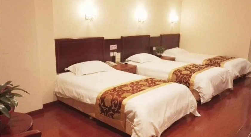 Bed in GreenTree Inn Hotel - Nantong Hongming Plaza