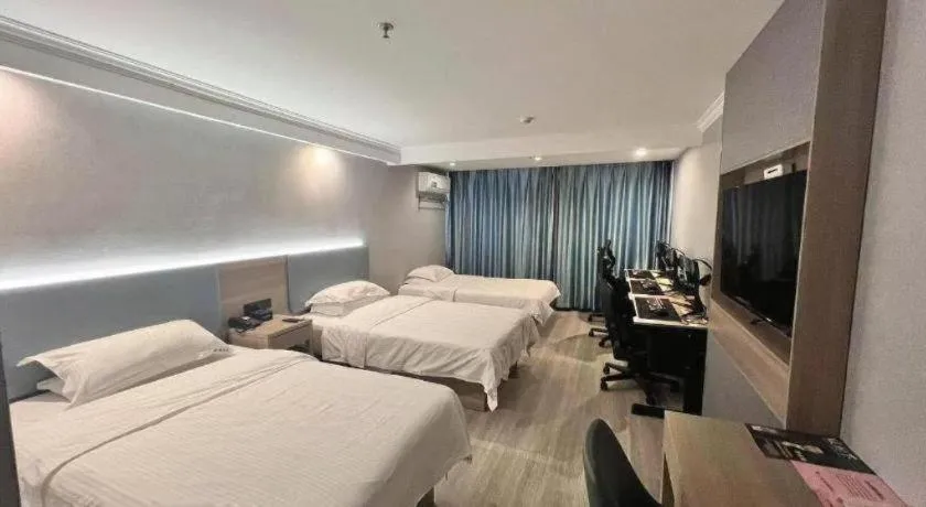 Bed in GreenTree Inn Hotel - Nantong Hongming Plaza