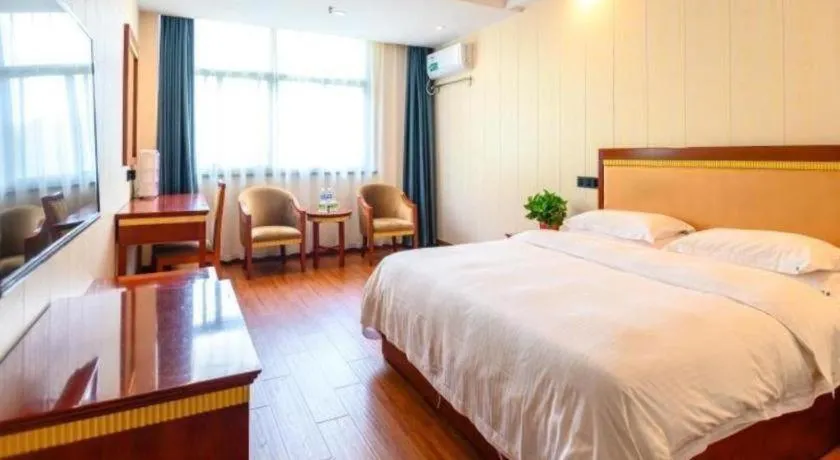 Bed in GreenTree Inn Hotel - Nantong Hongming Plaza