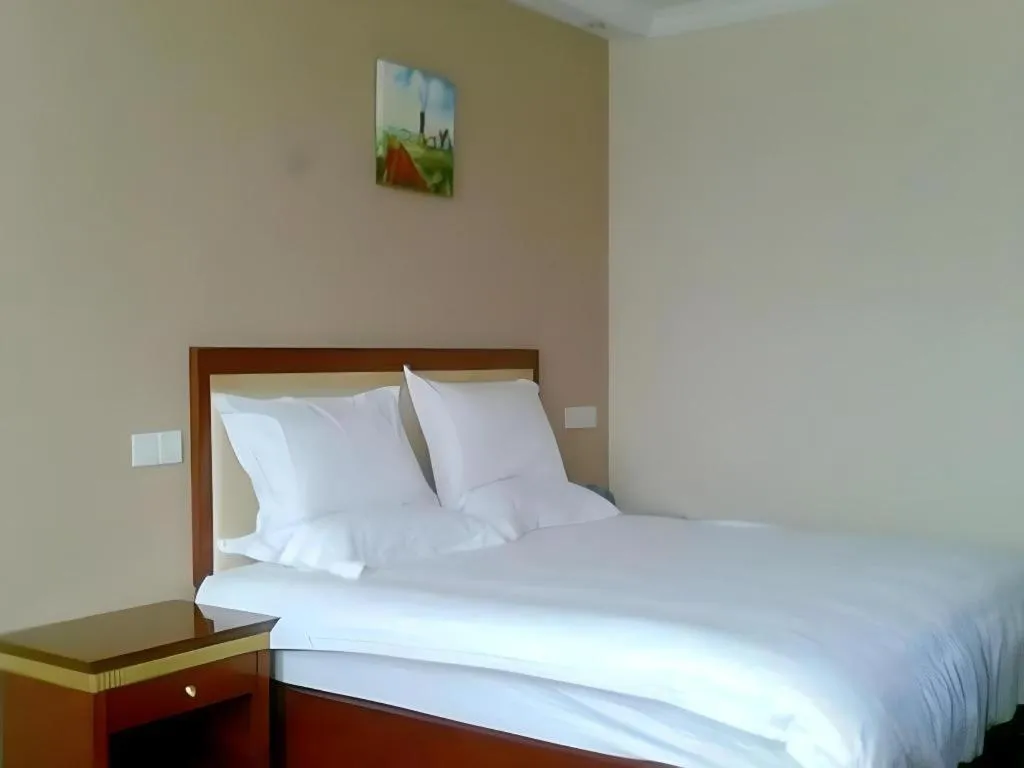 Bed in GreenTree Inn Hotel - Nantong Hongming Plaza