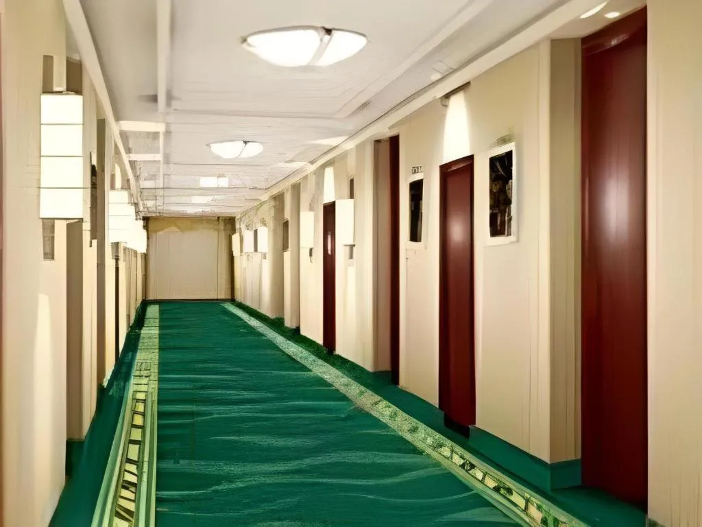 GreenTree Inn YiZheng Zhenzhou East Road