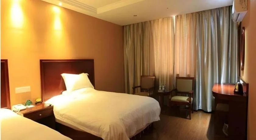 Bed in GreenTree Inn Tangshan Yuhua Road