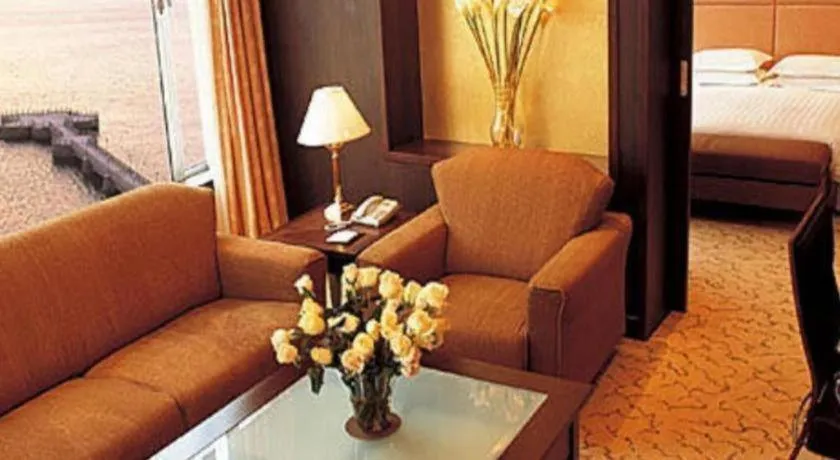 Bed in Golden Bay Hotel Weihai