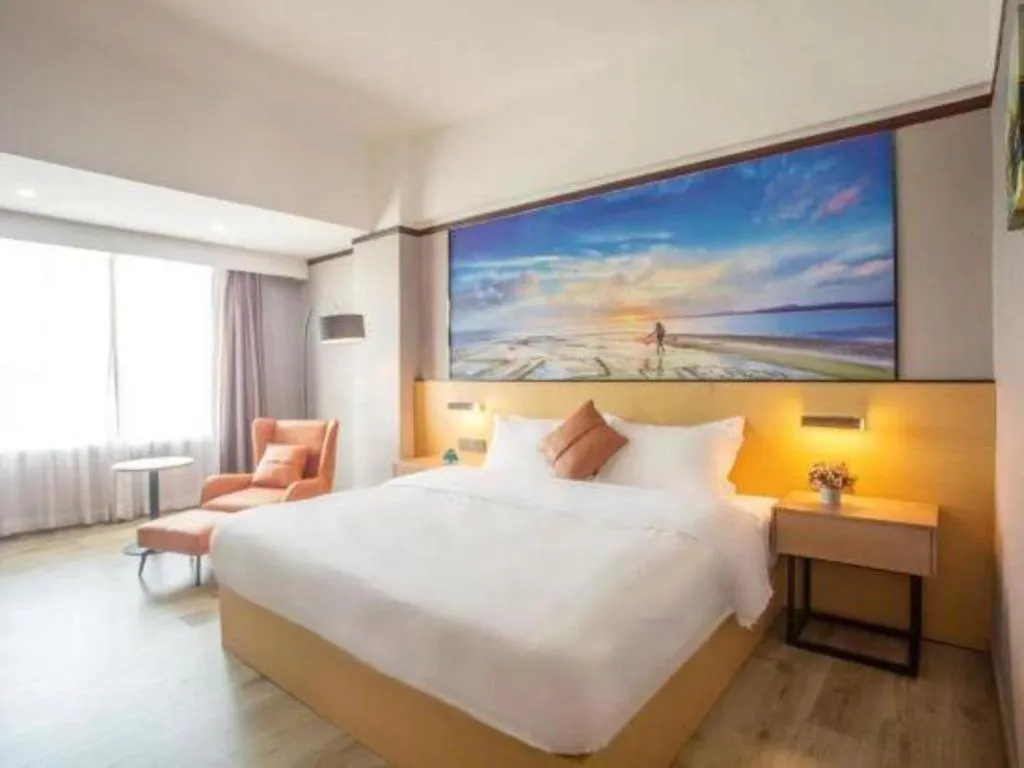 Bed in GreenTree Inn Zhongshan Nanlang Metro Station Branch