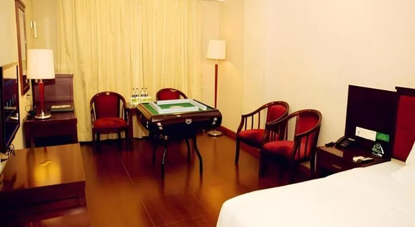 Bed in GreenTree Inn Zhongshan Nanlang Metro Station Branch