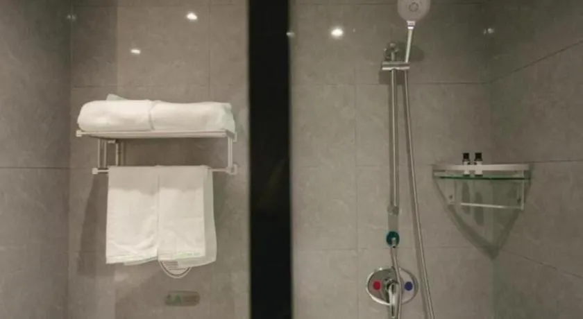 GreenTree Inn Jiuquan Century Plaza Hotel