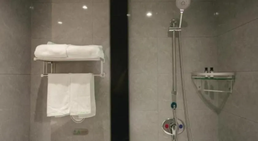 GreenTree Inn Jiuquan Century Plaza Hotel