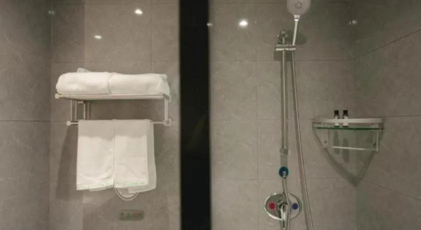 GreenTree Inn Jiuquan Century Plaza Hotel