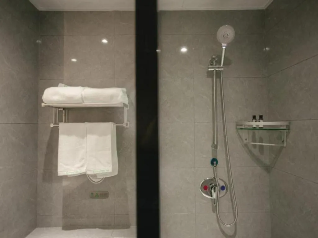 GreenTree Inn Jiuquan Century Plaza Hotel