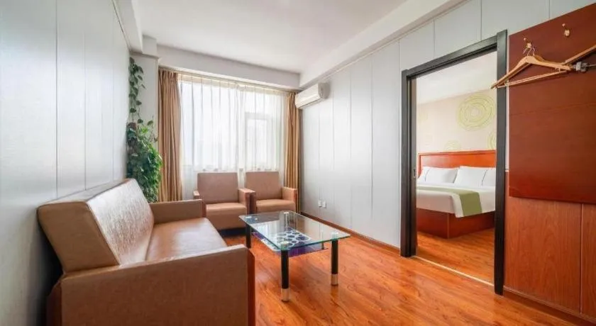 Bed in GreenTree Inn Yantai Xingfu Road Marina Plaza Express Hotel