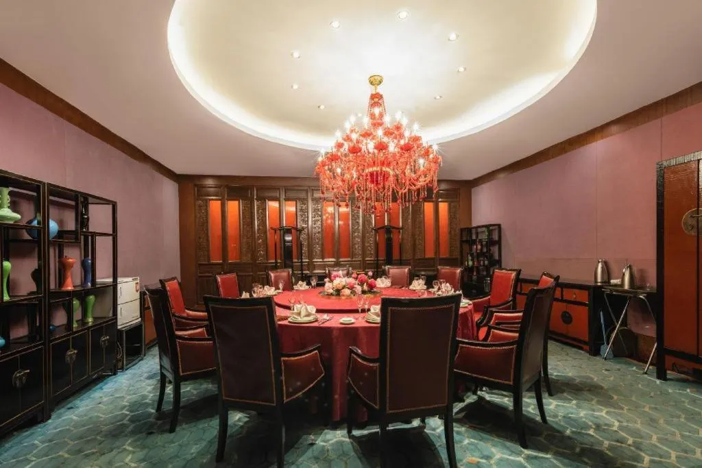 Shijiazhuang International Building Hotel