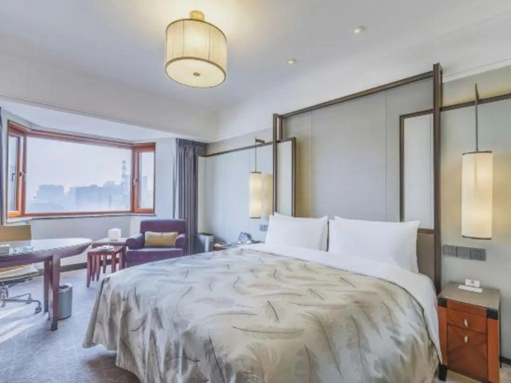 Bed in Shijiazhuang International Building Hotel