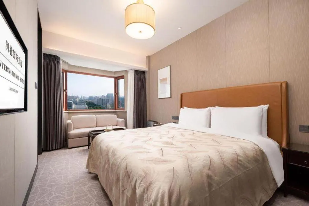 Bed in Shijiazhuang International Building Hotel