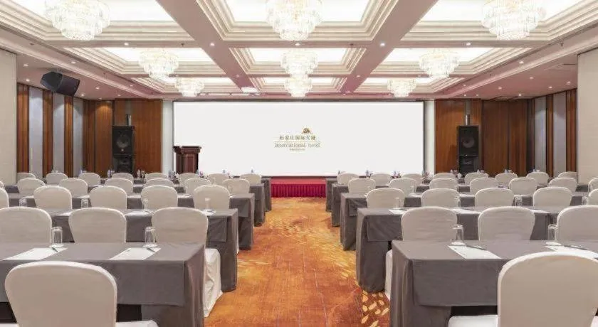 Shijiazhuang International Building Hotel
