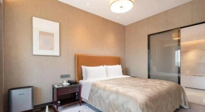 Bed in Shijiazhuang International Building Hotel