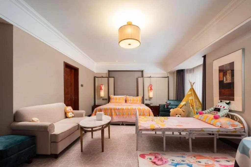 Bed in Shijiazhuang International Building Hotel