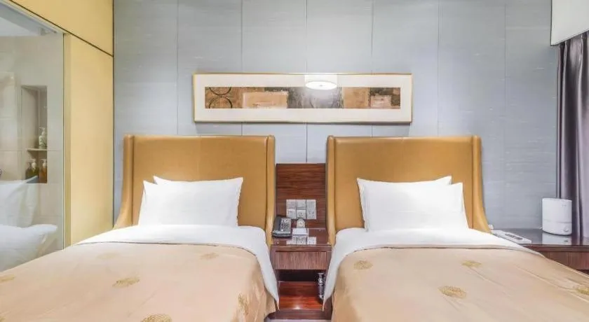 Bed in Shijiazhuang International Building Hotel