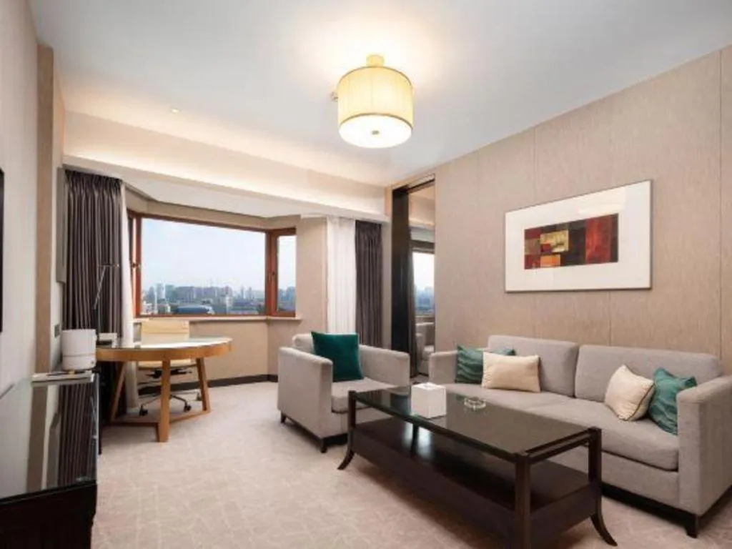 Shijiazhuang International Building Hotel