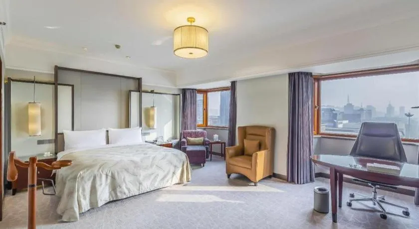 Bed in Shijiazhuang International Building Hotel