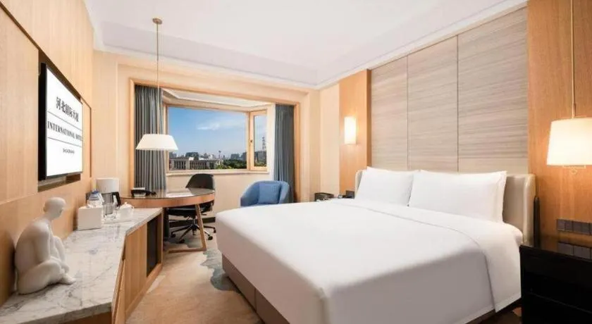 Bed in Shijiazhuang International Building Hotel