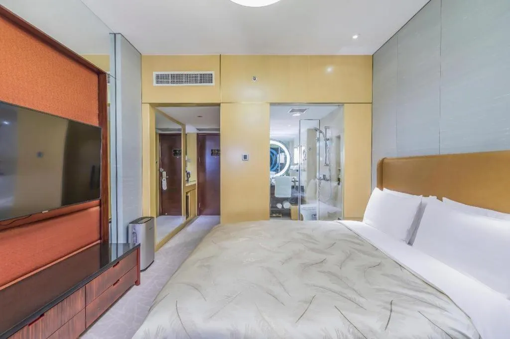 Bed in Shijiazhuang International Building Hotel