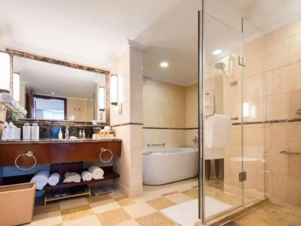 Shijiazhuang International Building Hotel