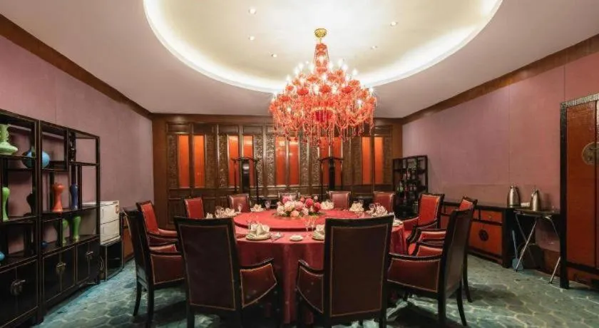 Shijiazhuang International Building Hotel