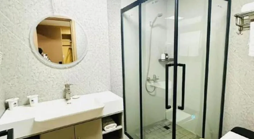 GreenTree Inn Taicang Baolong Square Hotel