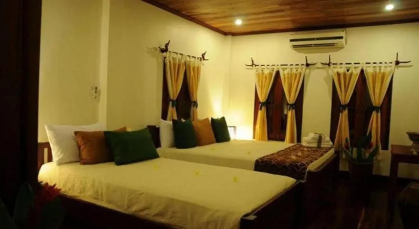 Bed in Pangkham Lodge