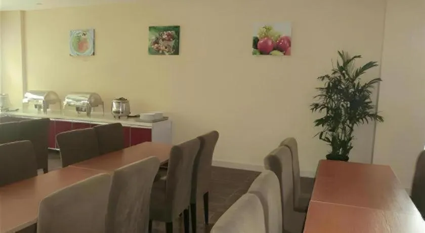 GreenTree Inn Rizhao Haiqu East Road Hotel