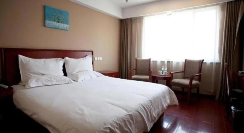 Bed in GreenTree Inn Rizhao Haiqu East Road Hotel