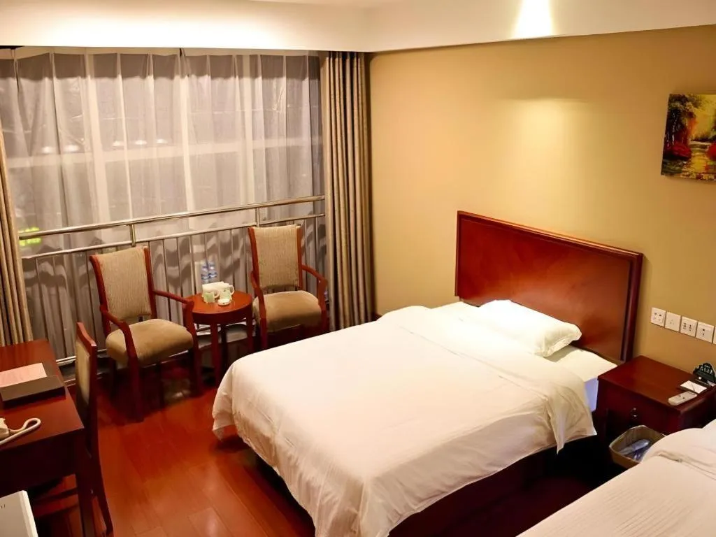 Bed in GreenTree Inn Rizhao Haiqu East Road Hotel