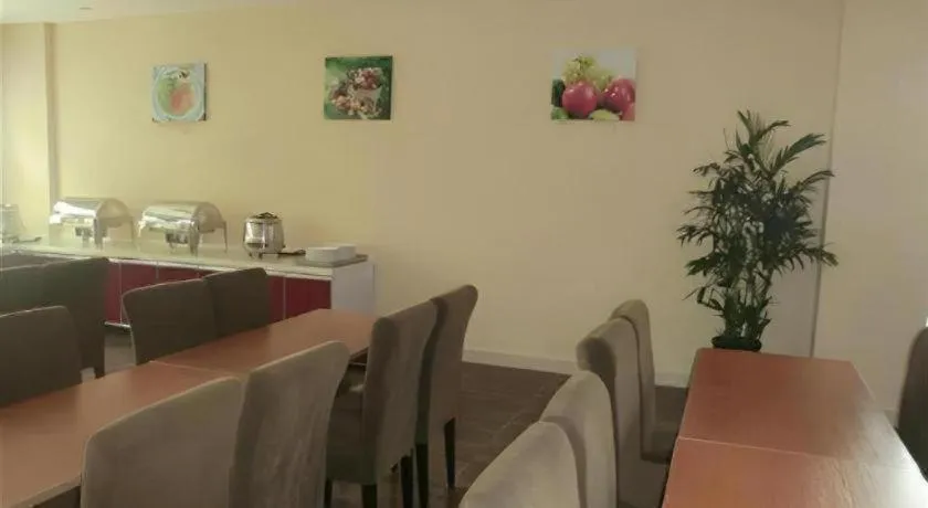 GreenTree Inn Rizhao Haiqu East Road Hotel