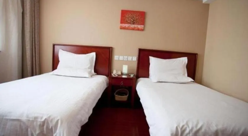 Bed in GreenTree Inn Rizhao Haiqu East Road Hotel