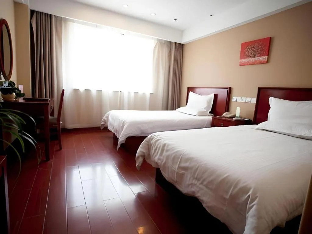 Bed in GreenTree Inn Rizhao Haiqu East Road Hotel