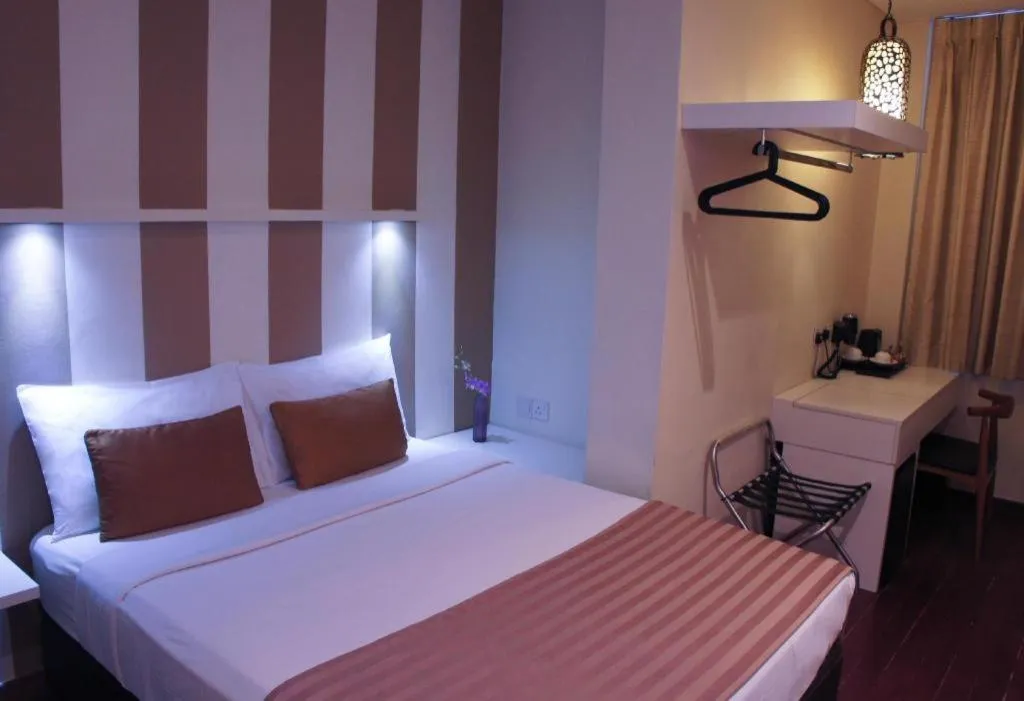 Bed in The Keong Saik Hotel