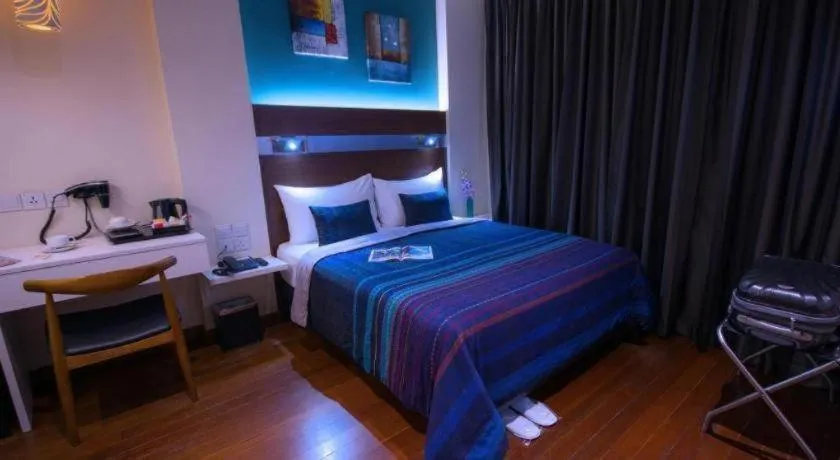 Bed in The Keong Saik Hotel