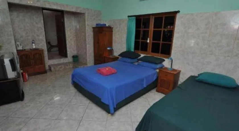 Bed in Tulamben Wreck Divers Resort & Restaurant