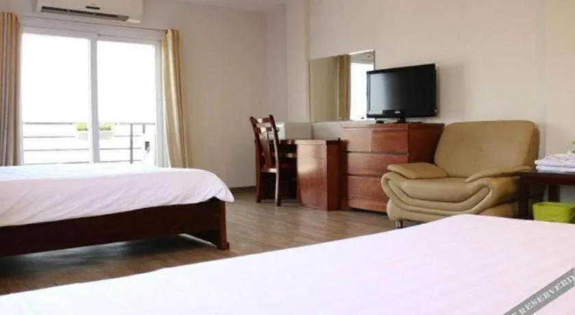 Bed in Dom's Residence & Hotel Hanoi