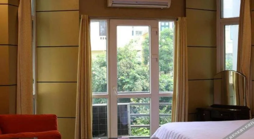 Bed in Dom's Residence & Hotel Hanoi