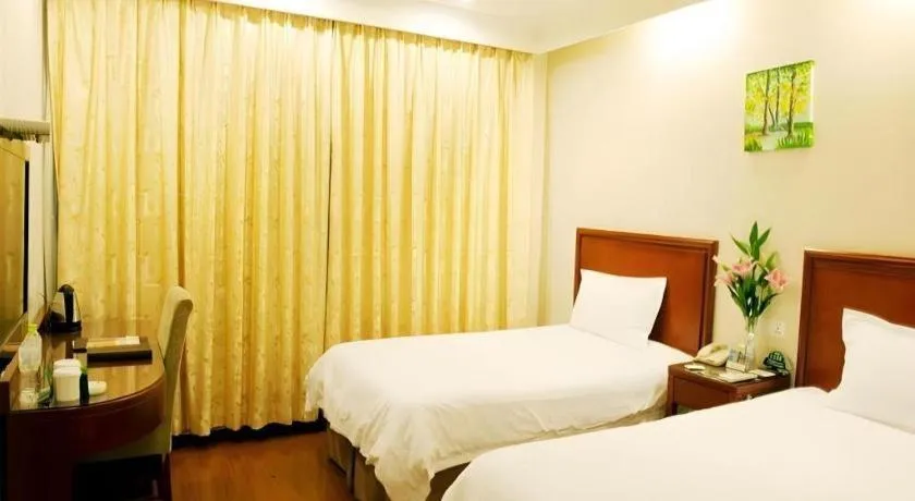 Bed in GreenTree Alliance Changzhou University City Hotel