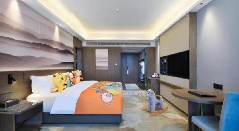 Bed in Vienna Hotel Guangxi Guilin 7-Star Wanda Plaza