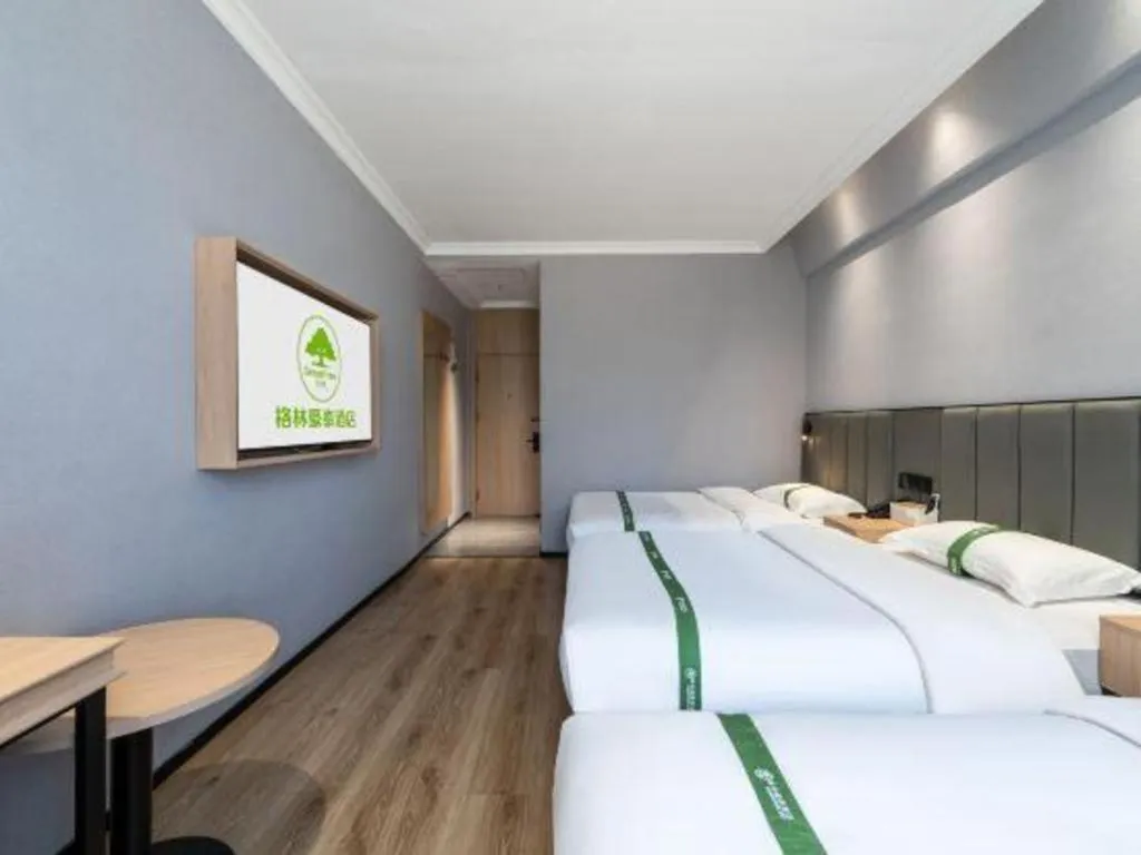 Bed in GreenTree Inn Weihai Port