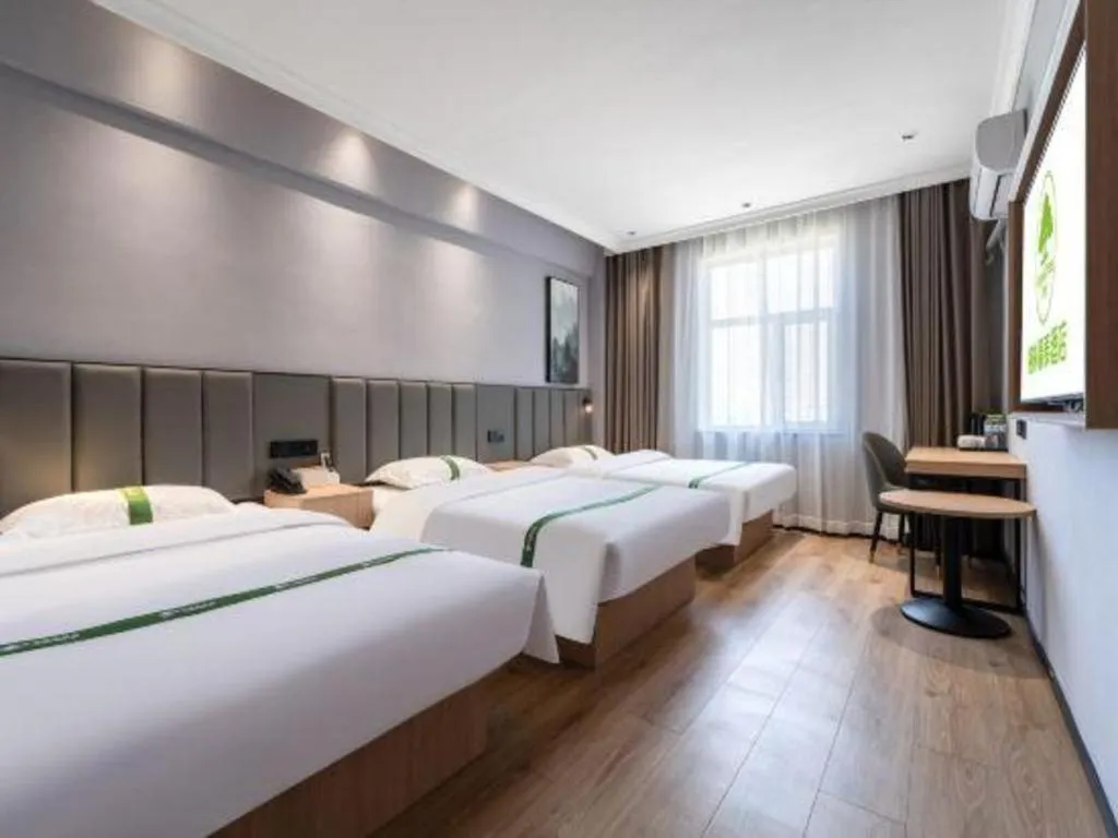 Bed in GreenTree Inn Weihai Port