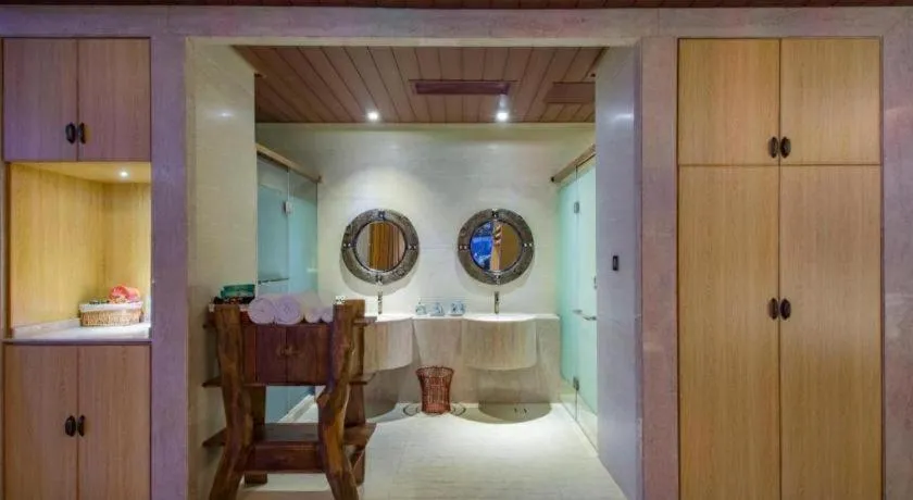 Huangma Holiday Nanhai Museum Hotel