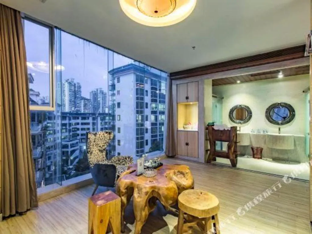 Huangma Holiday Nanhai Museum Hotel