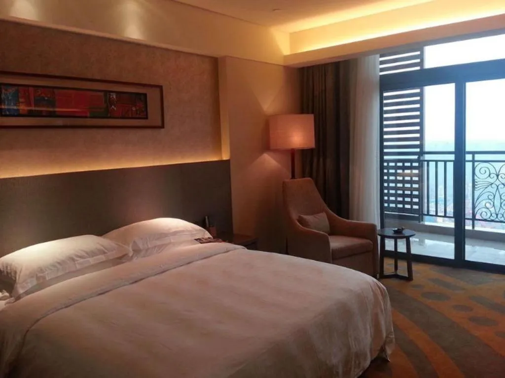 Bed in Wuhan Gleetour Hotel
