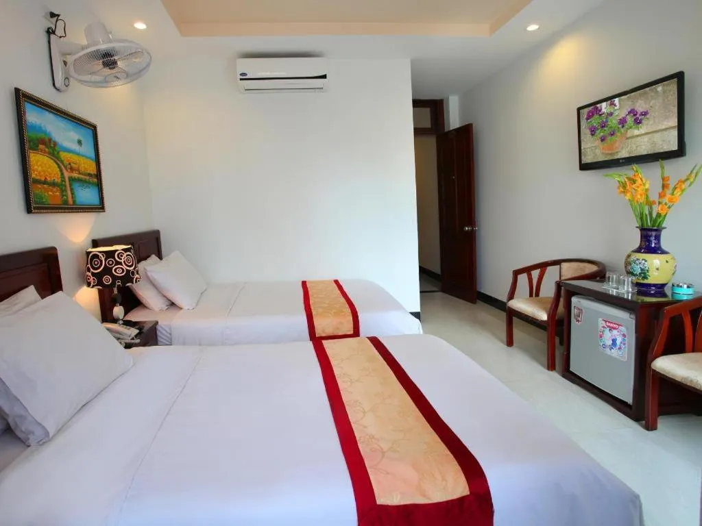 Bed in Souvenir Nha Trang Hotel