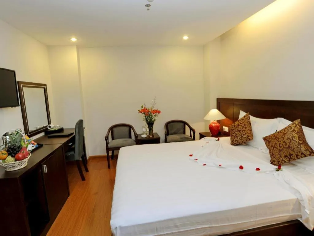 Bed in Hanoi Golden Hotel